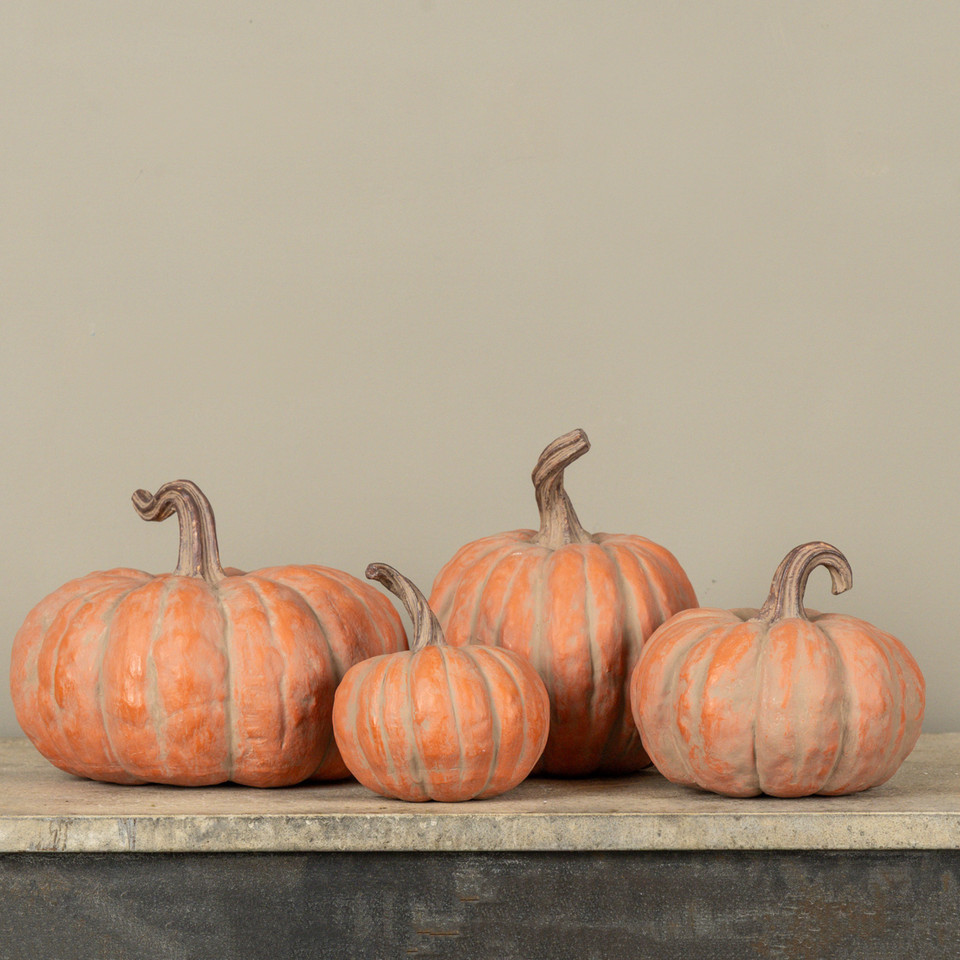 8.25" DUSTY ORANGE PUMPKIN