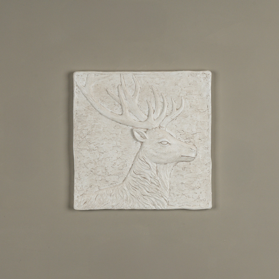 REINDEER WALL PLAQUE