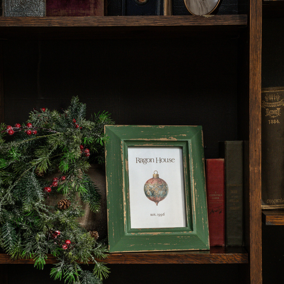 5" X 7" GREEN CHIPPY PHOTO FRAME