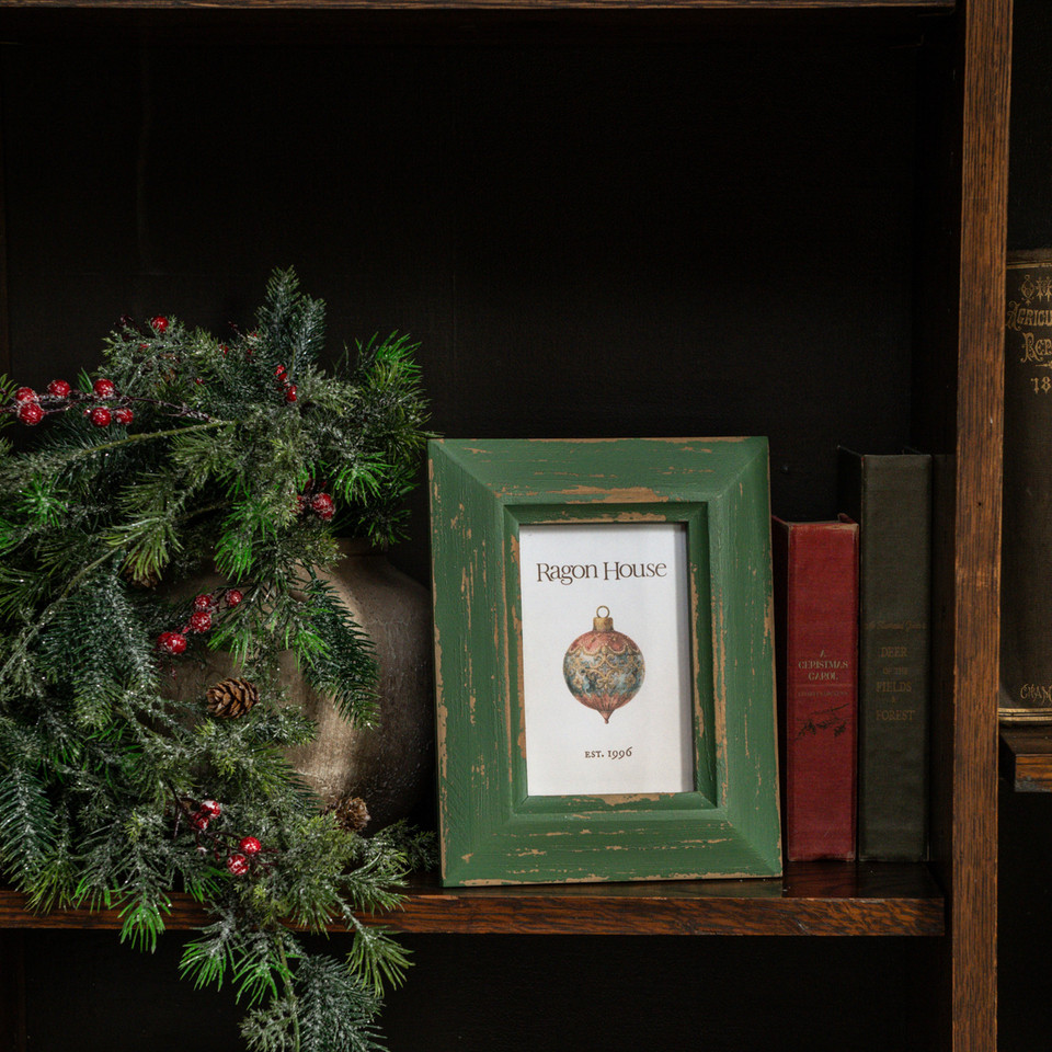 4" X 6" GREEN CHIPPY PHOTO FRAME