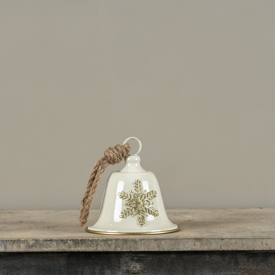 6.5" CREAM BELL W/ SNOWFLAKE