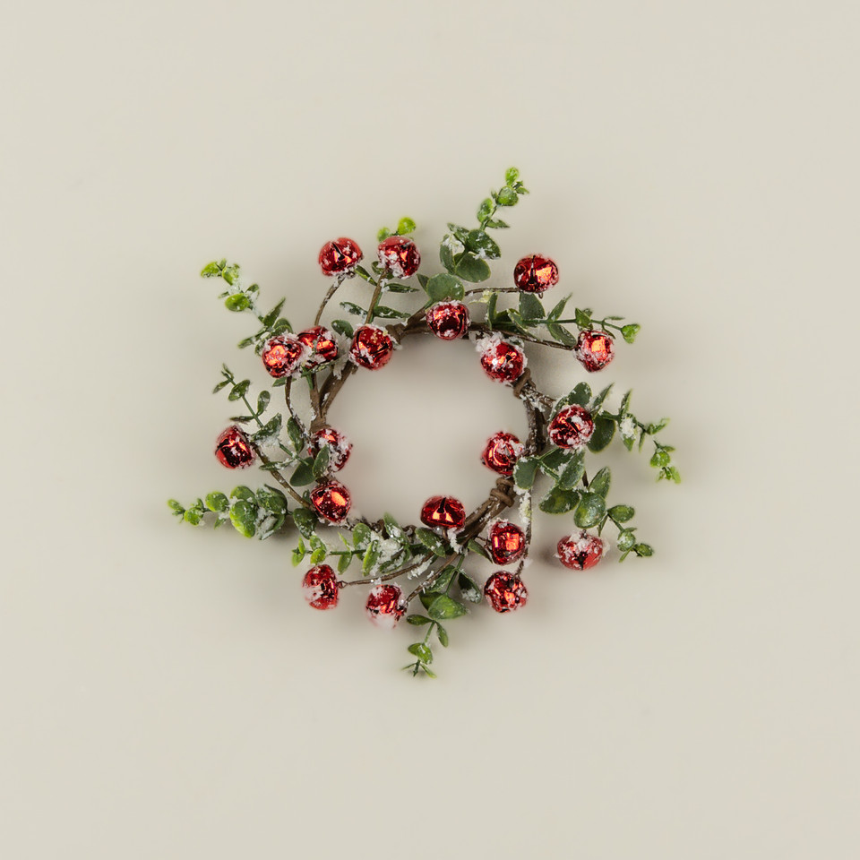9" SNOWY BOXWOOD & RED BELLS CANDLE RING