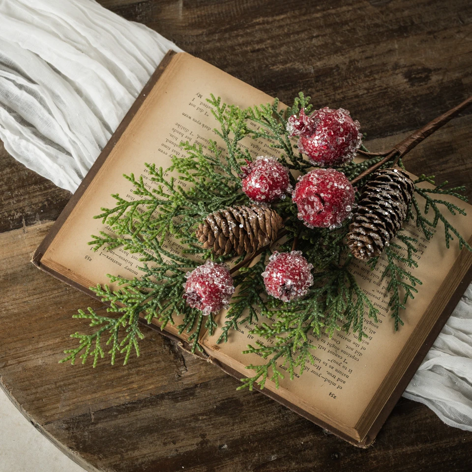 17.5" ICY CEDAR, POMEGRANATE & PINECONE SPRAY