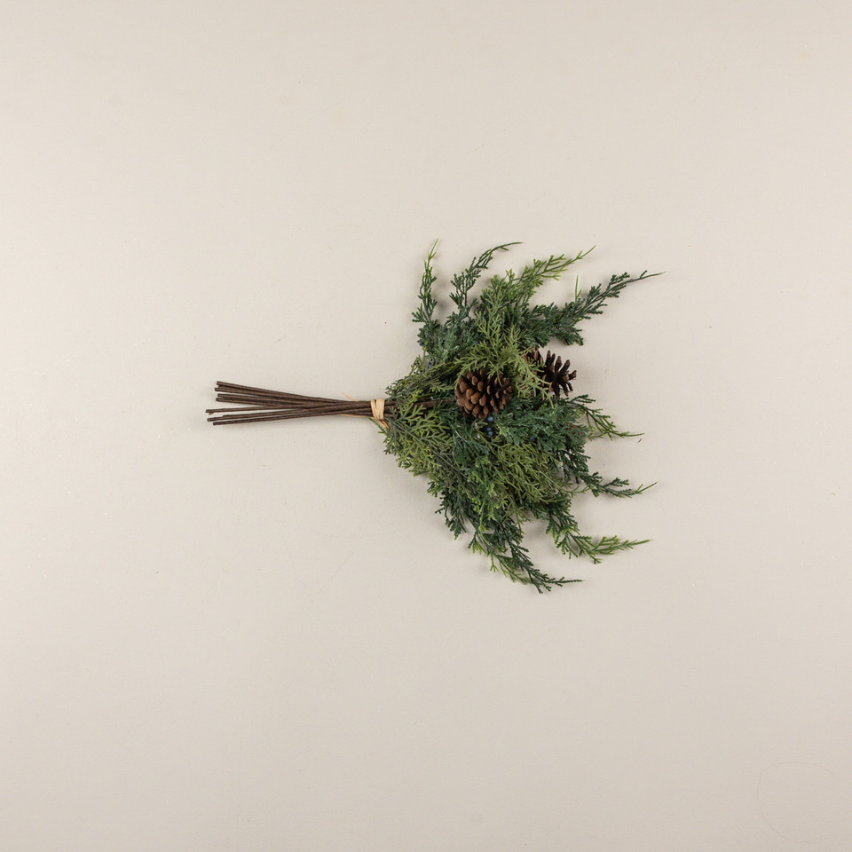 16" CEDAR, BERRY & PINECONE BUNDLE