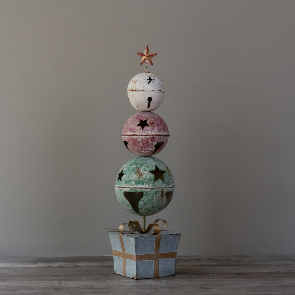 STACKED HOLIDAY BELLS & PRESENT STAKE