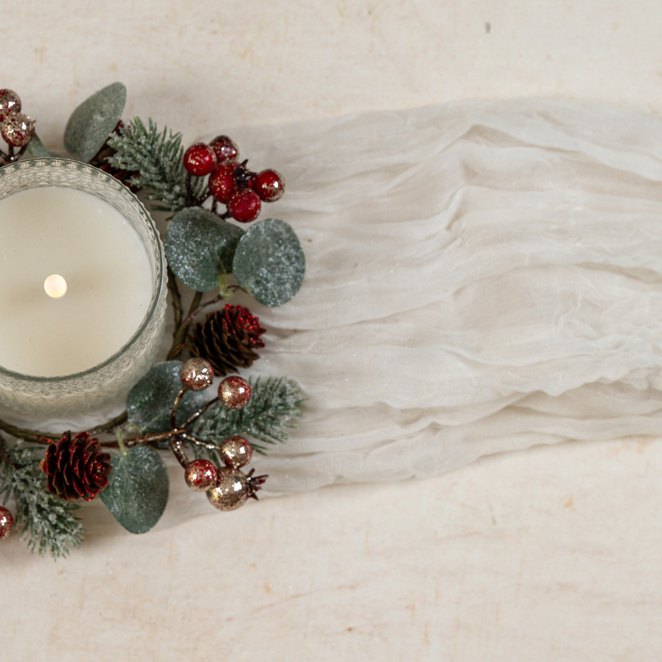 8" GLITTERED RED BERRY & PINE CANDLE RING