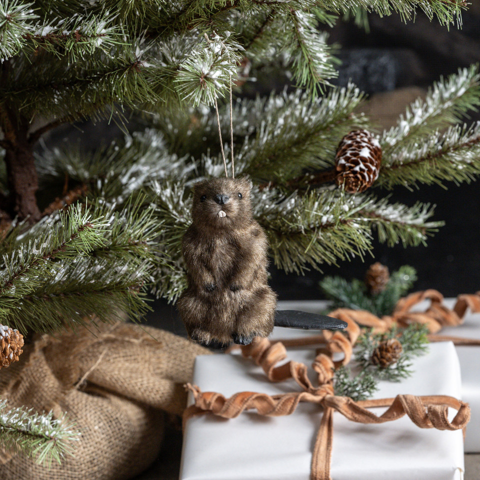 4.75" BEAVER ORNAMENT