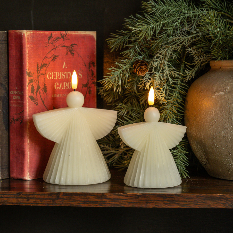 4.25" CREAM ANGEL 3D FLAME CANDLE
