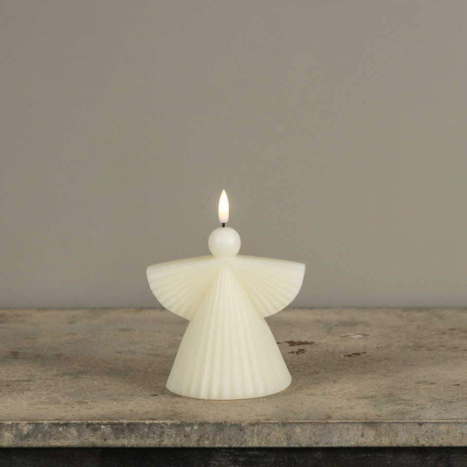 5.25" CREAM ANGEL 3D FLAME CANDLE