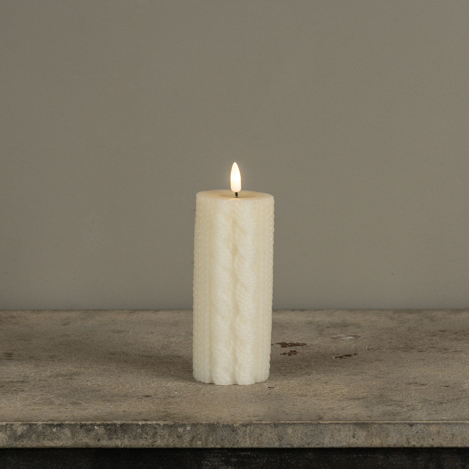 6" CREAM SWEATER 3D FLAME CANDLE