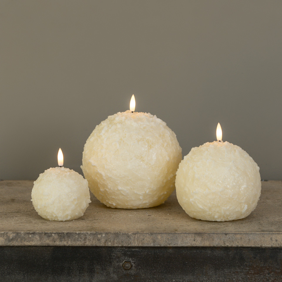 6" CREAM SHIMMER 3D FLAME SNOWBALL CANDLE