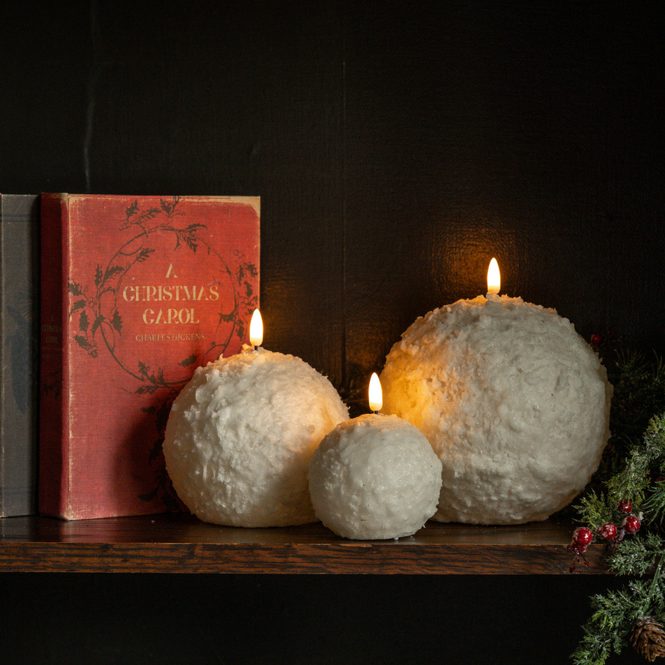 6" CREAM SHIMMER 3D FLAME SNOWBALL CANDLE