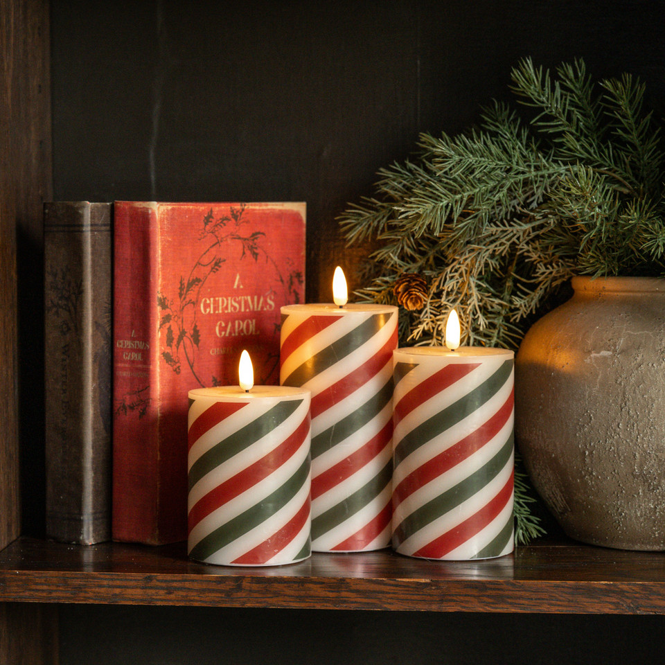 4" RED & GREEN CANDY CANE 3D FLAME PILLAR CANDLE