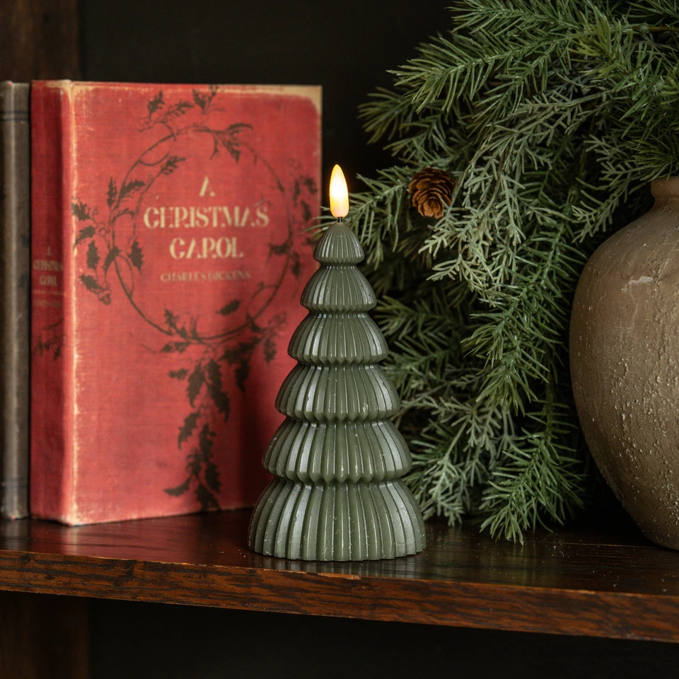 6" NOBLE DARK GREEN TREE 3D FLAME CANDLE