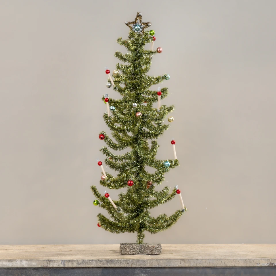 25" GREEN FESTIVE TREE