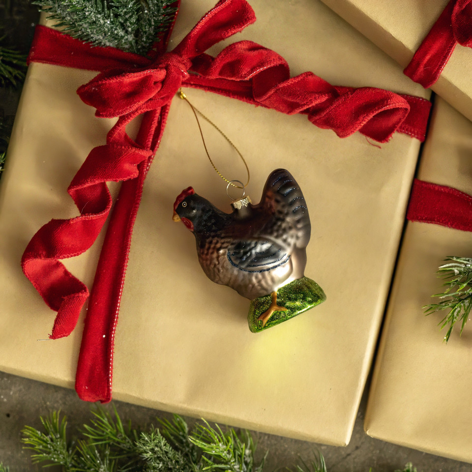 BLACK & BROWN HEN ORNAMENT