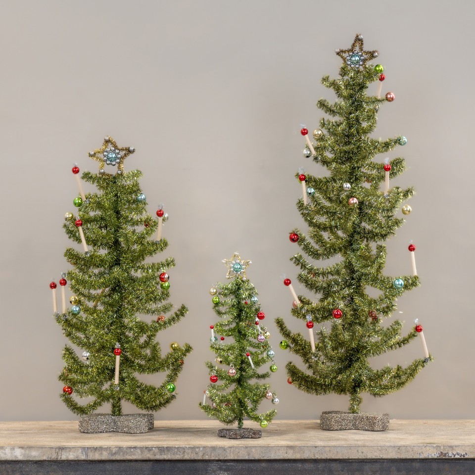 18" GREEN FESTIVE TREE