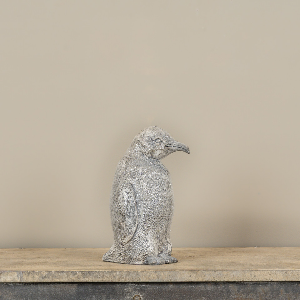 STANDING PENGUIN