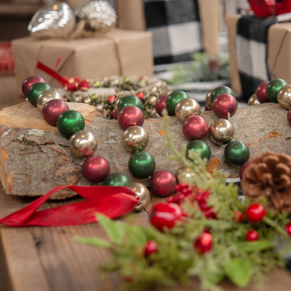 6' JUMBO RED,GREEN,SILVER GARLAND