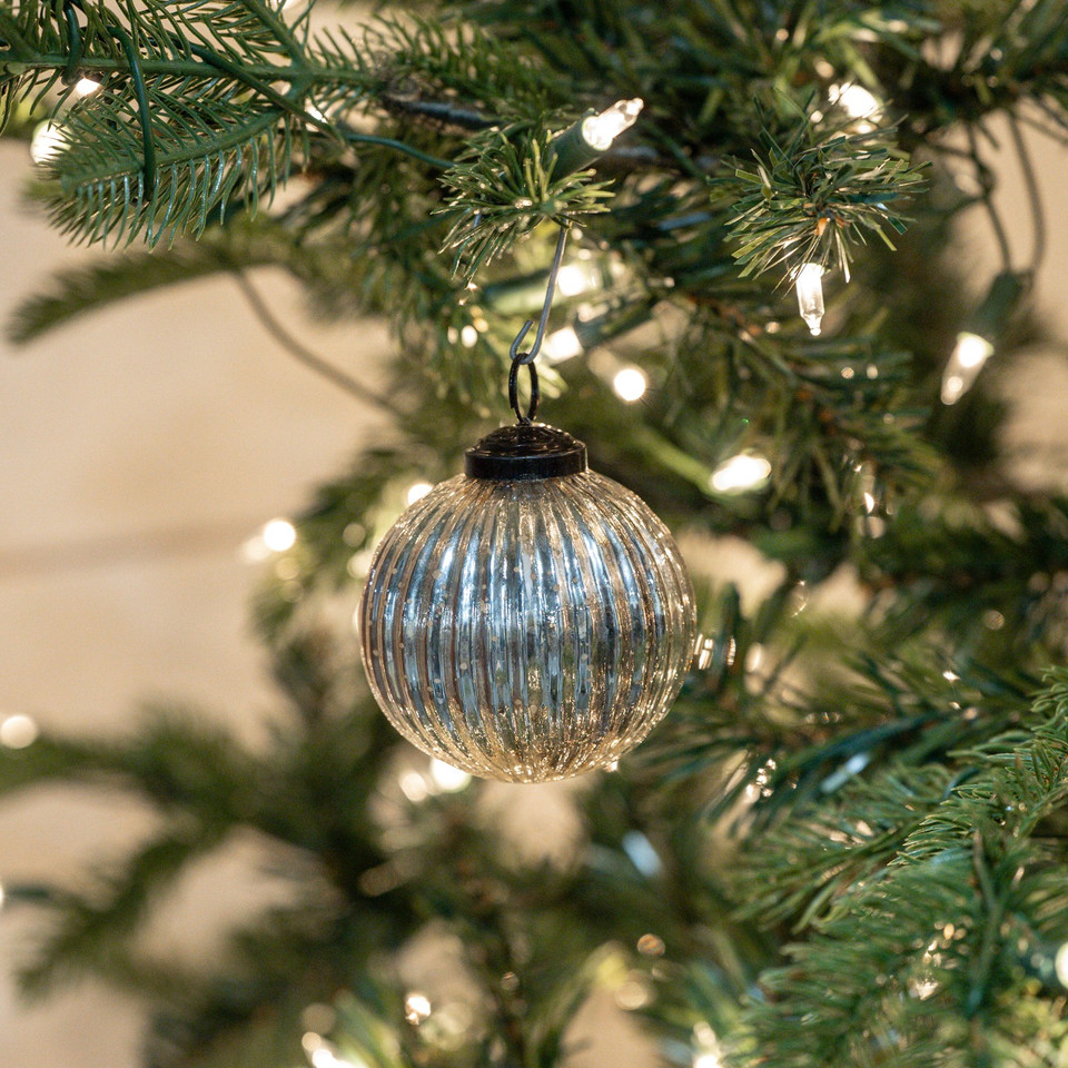 3" RIBBED SILVER KUGEL ORNAMENT