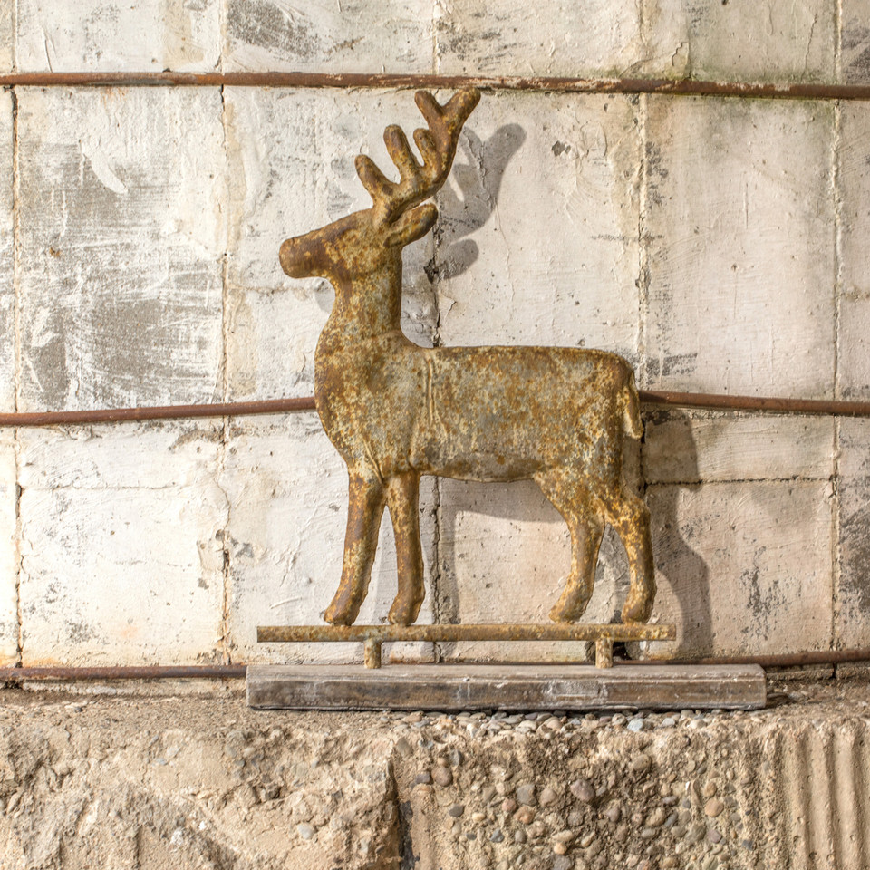 DISTRESSED METAL DEER ON FAUX WOOD BASE