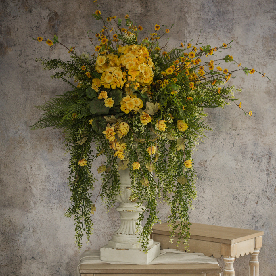19.5" YELLOW GERANIUM BUSH