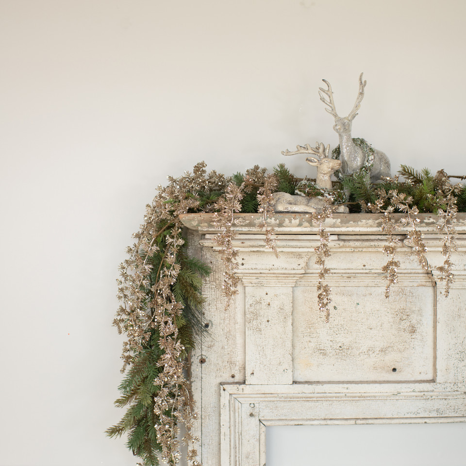 60" DRAPING CHAMPAGNE GLITTER  BUDS