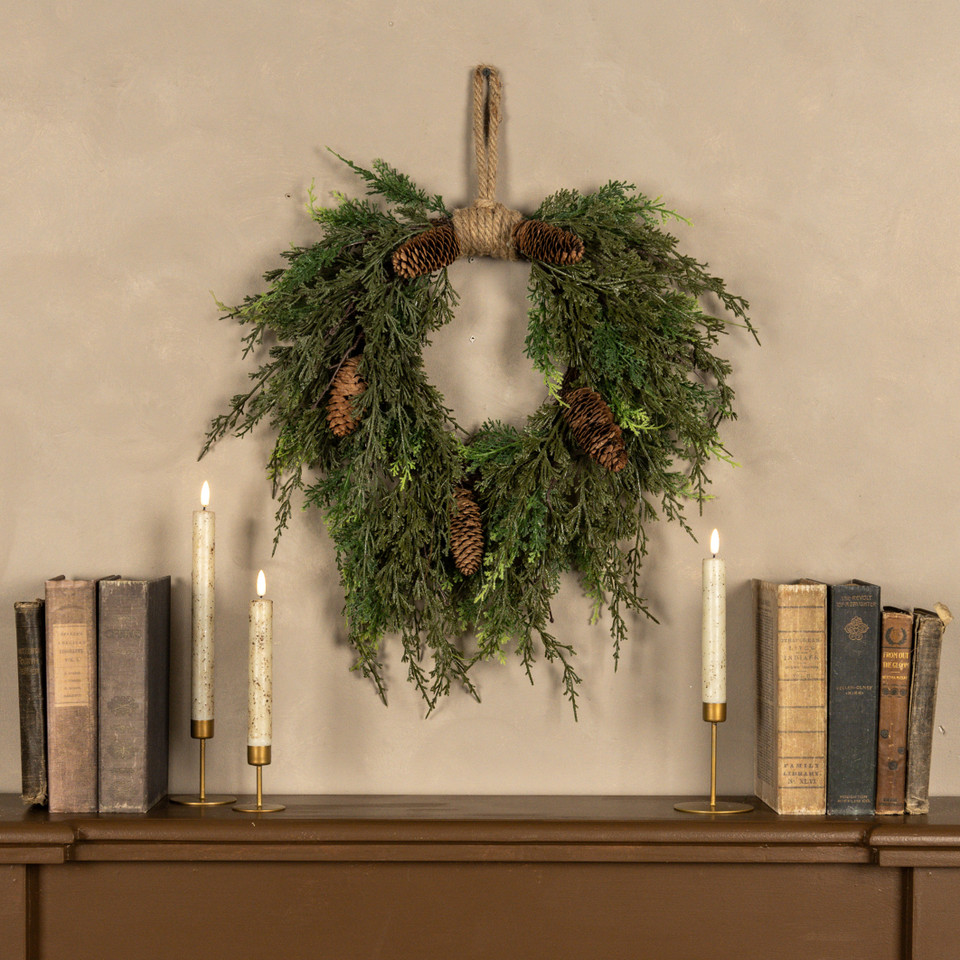 16" CEDAR HANGING WREATH W/CONES