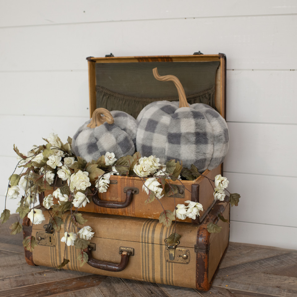 10.75" GREY BUFFALO CHECK PUMPKIN
