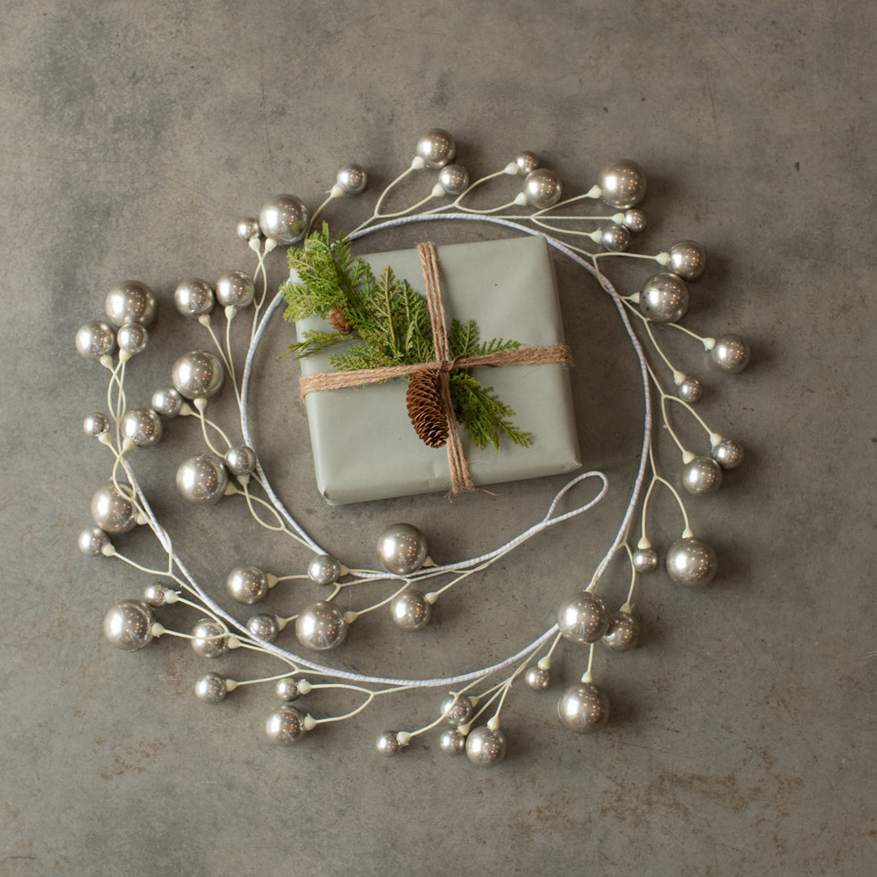 72" SILVER BALL GARLAND W/ 2" BALL