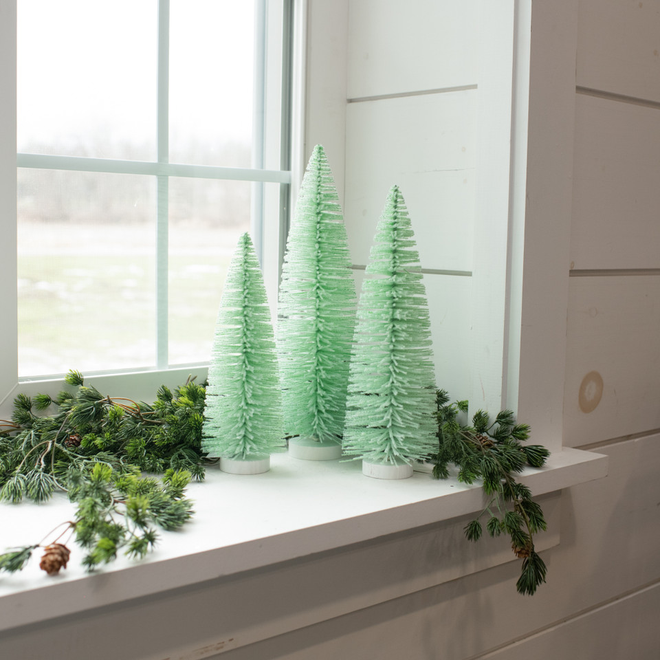 12" SEAFOAM GREEN BOTTLEBRUSH TREE