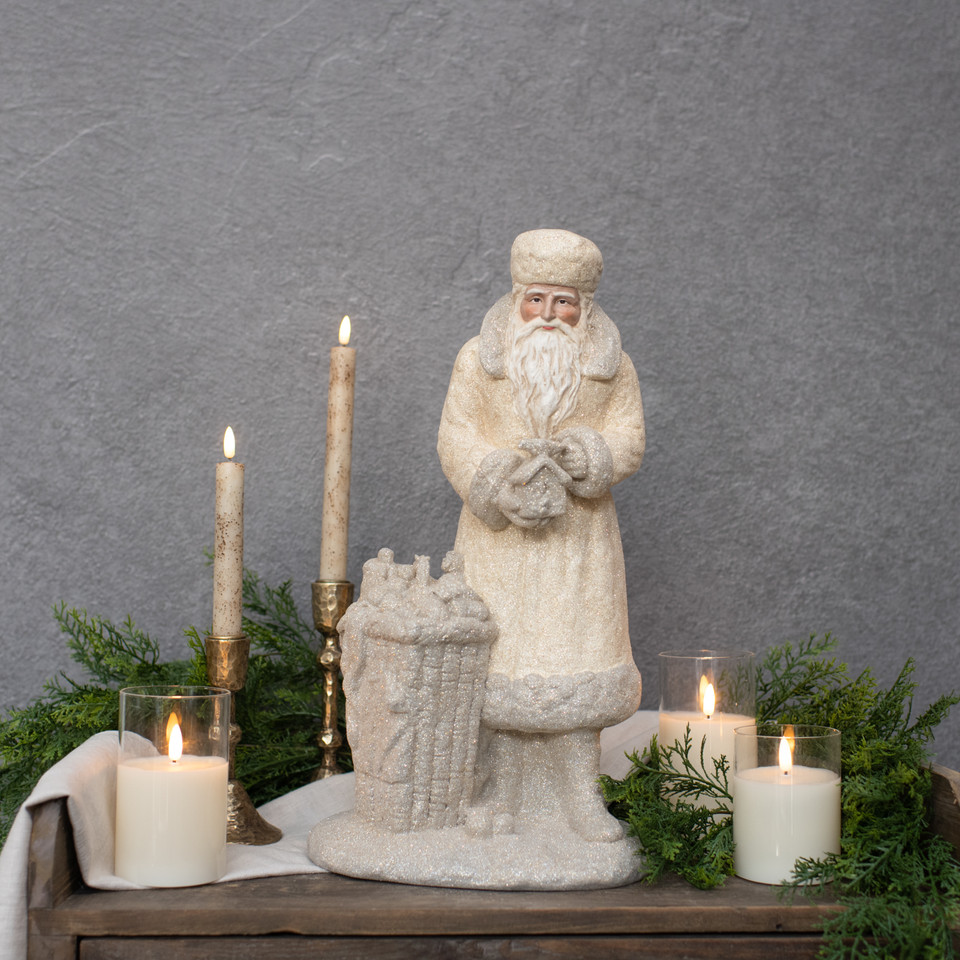 18" CREAM & GREY SANTA W/ TOY BAG