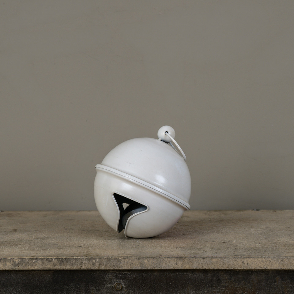 6.75" WHITE SLEIGH BELL