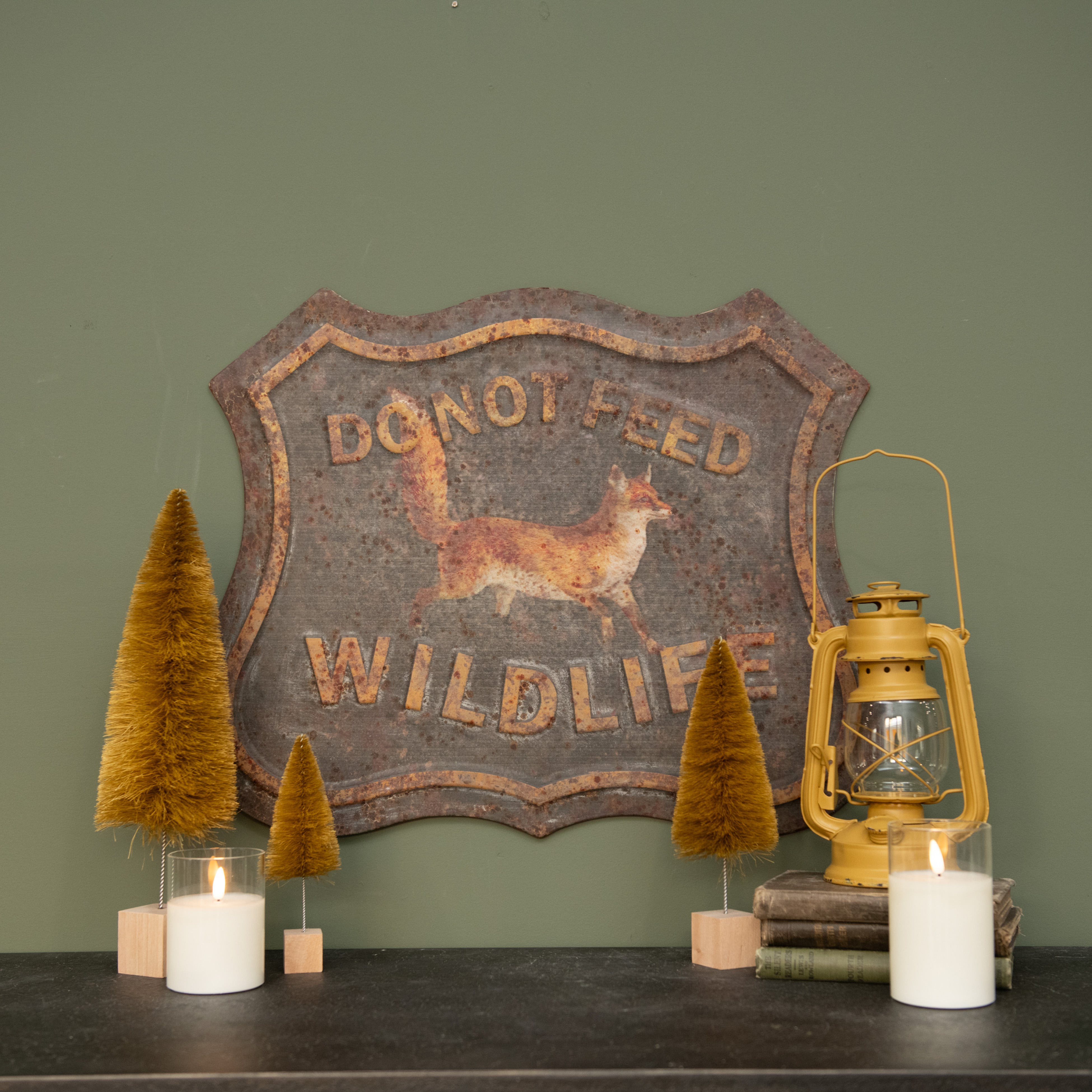 DO NOT FEED WILDLIFE SIGN