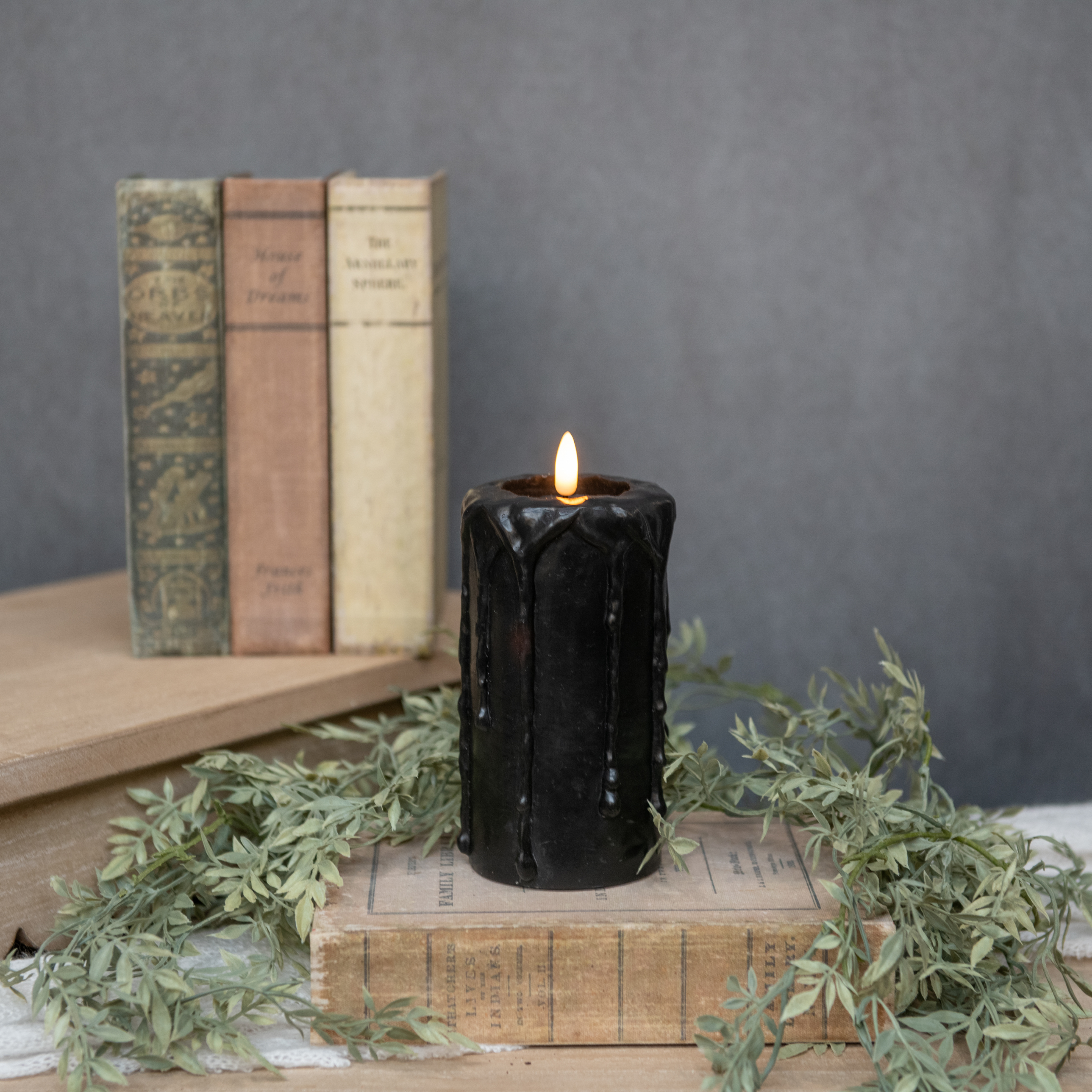 6" BLACK 3D FLAME PILLAR CANDLE