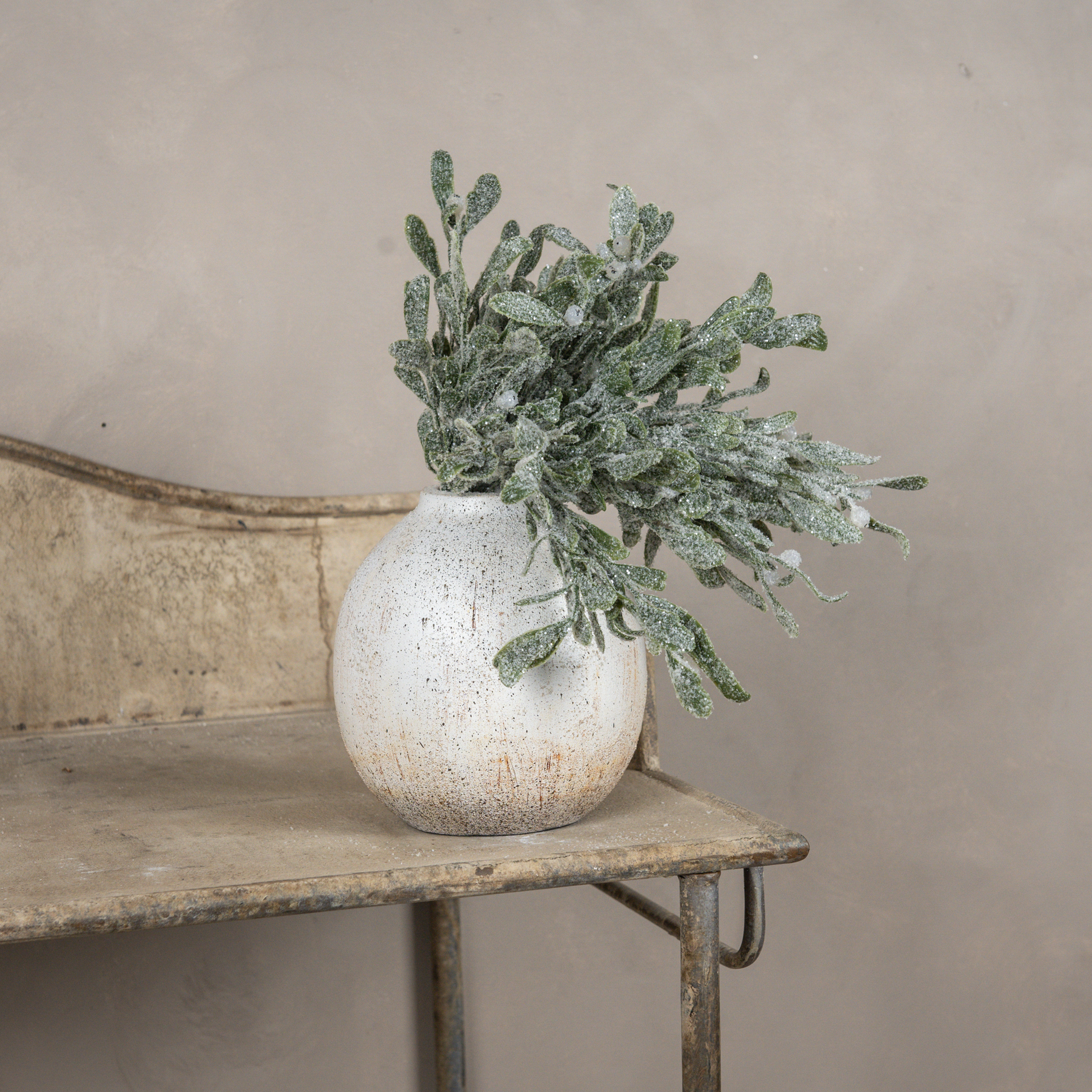 12" FROSTED MISTLETOE BUSH