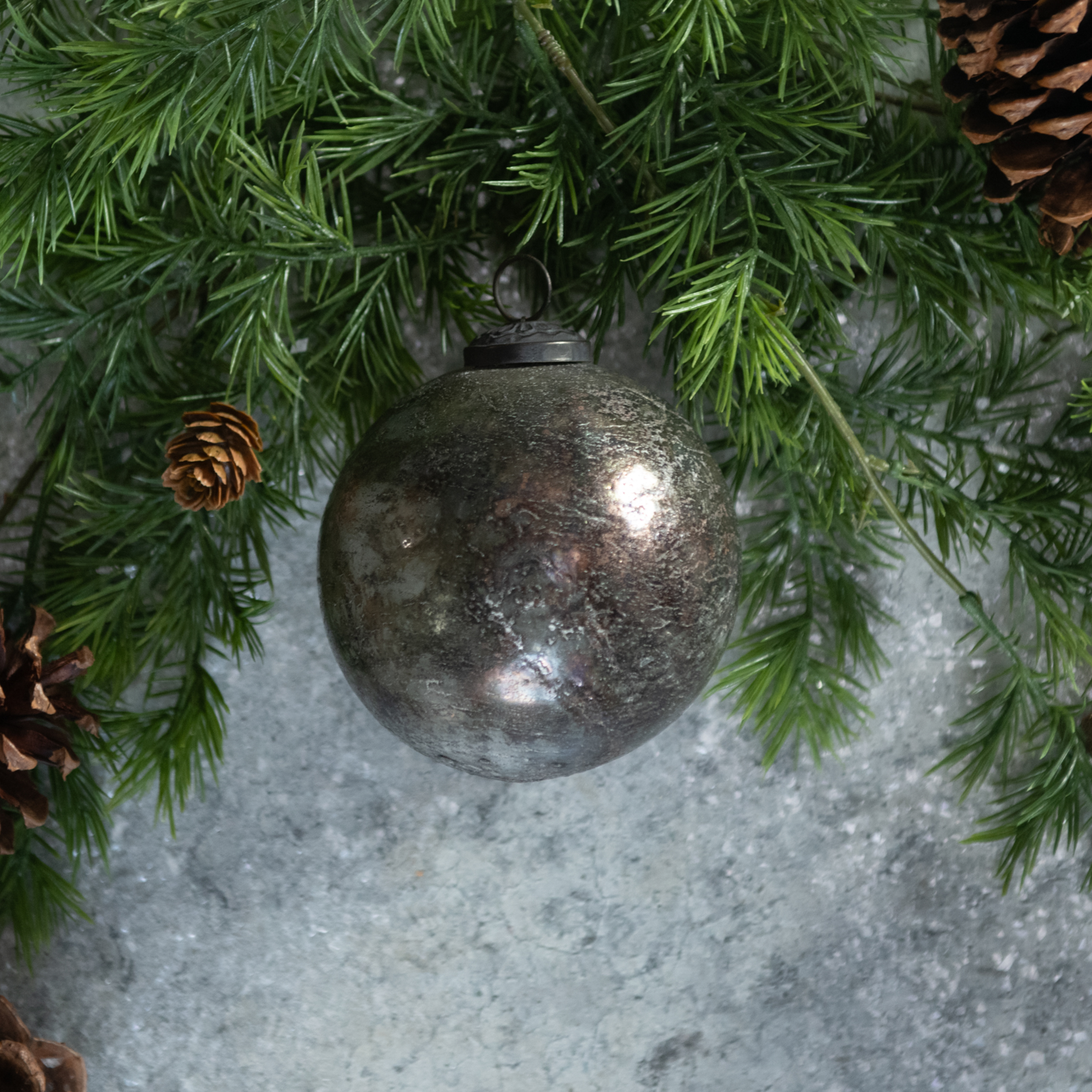 4" SMOKE KUGEL ORNAMENT