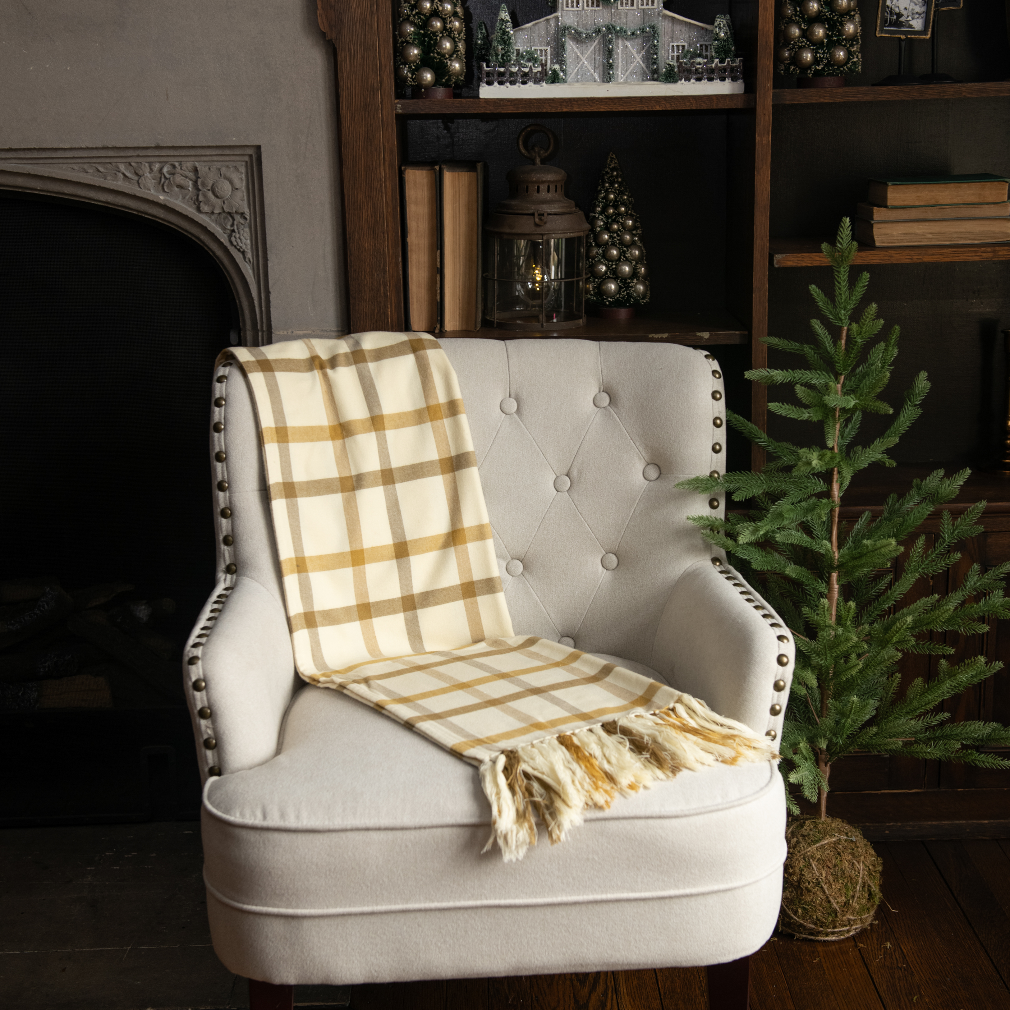 CREAM PLAID THROW BLANKET