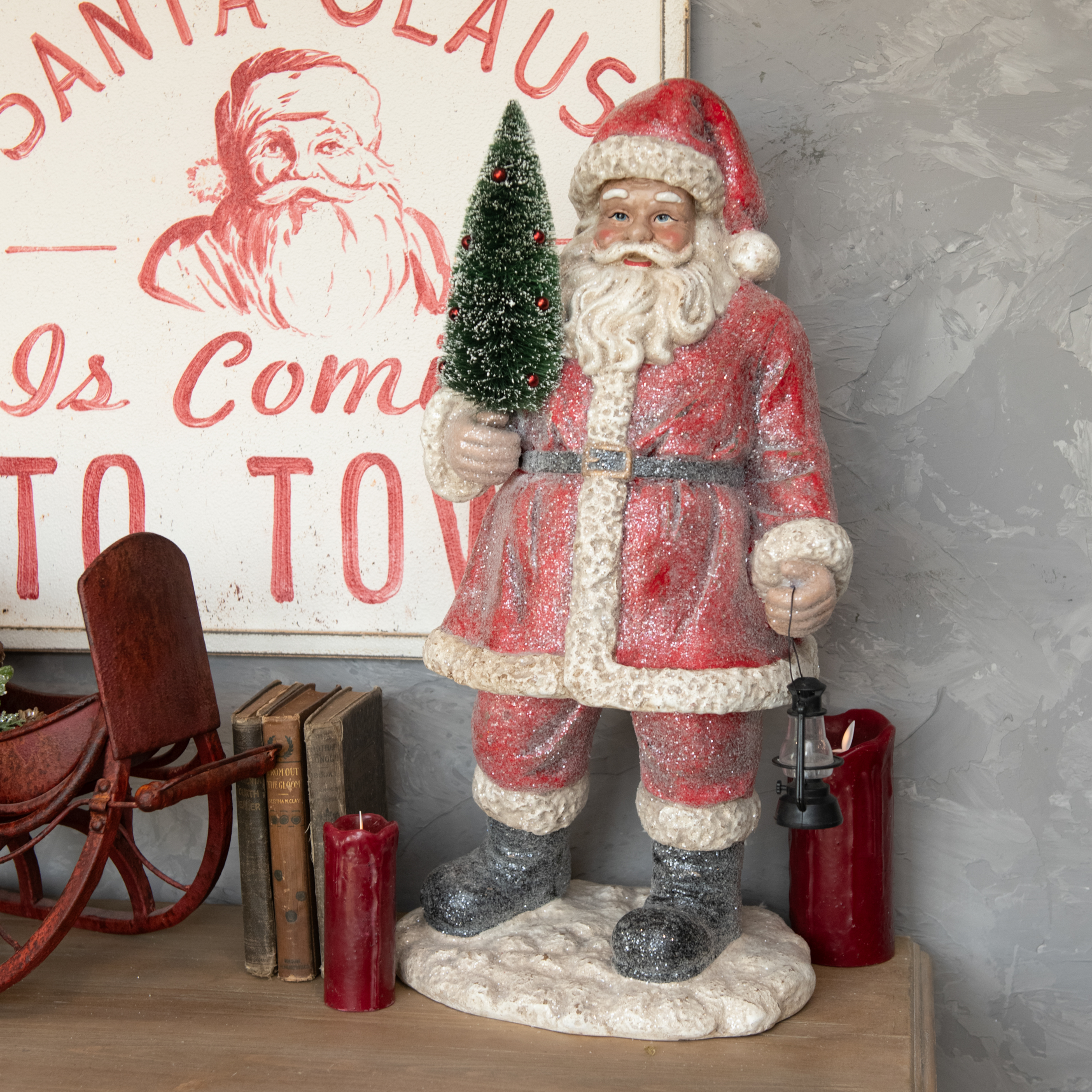 25" SANTA W/ LANTERN