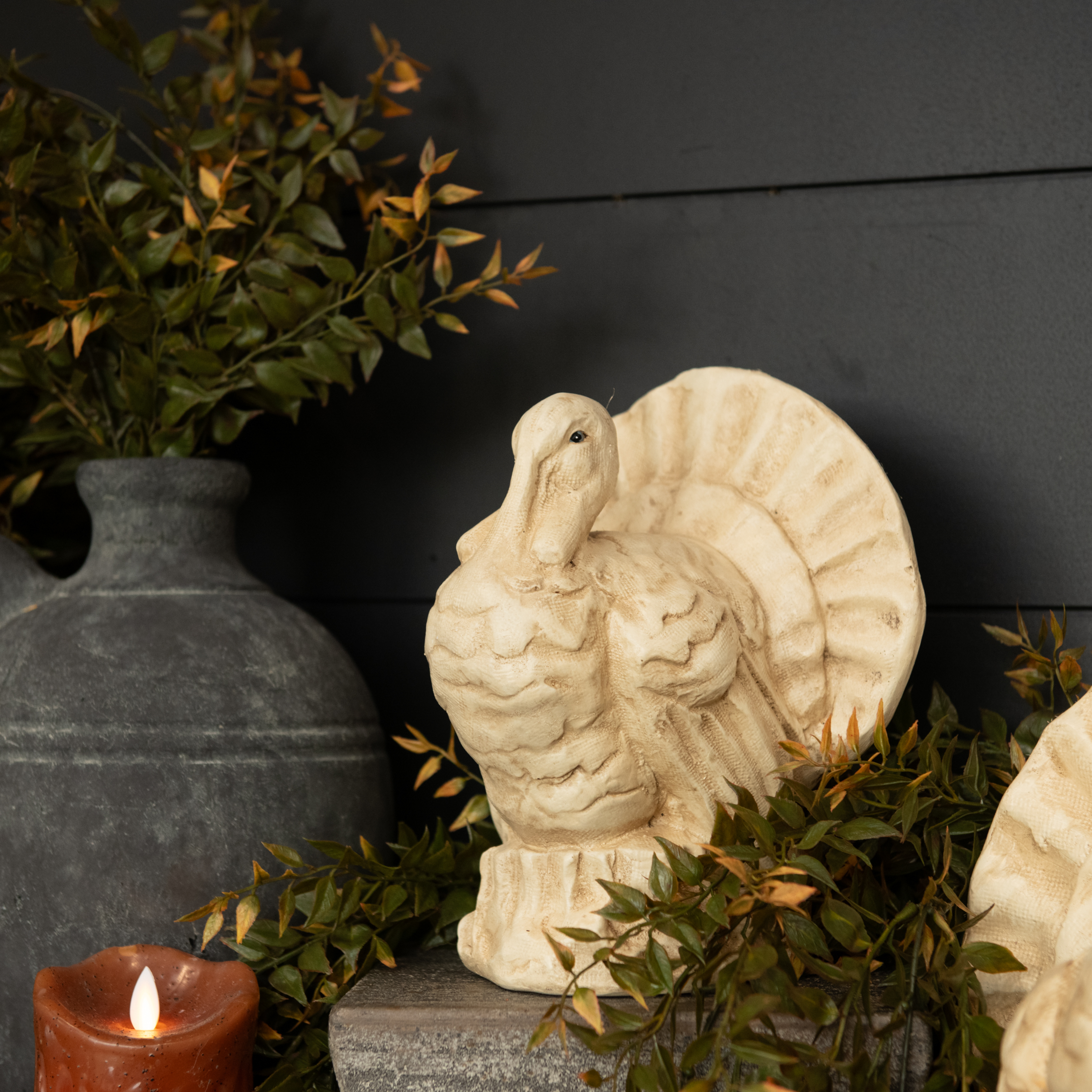 9" ANTIQUE WHITE TURKEY