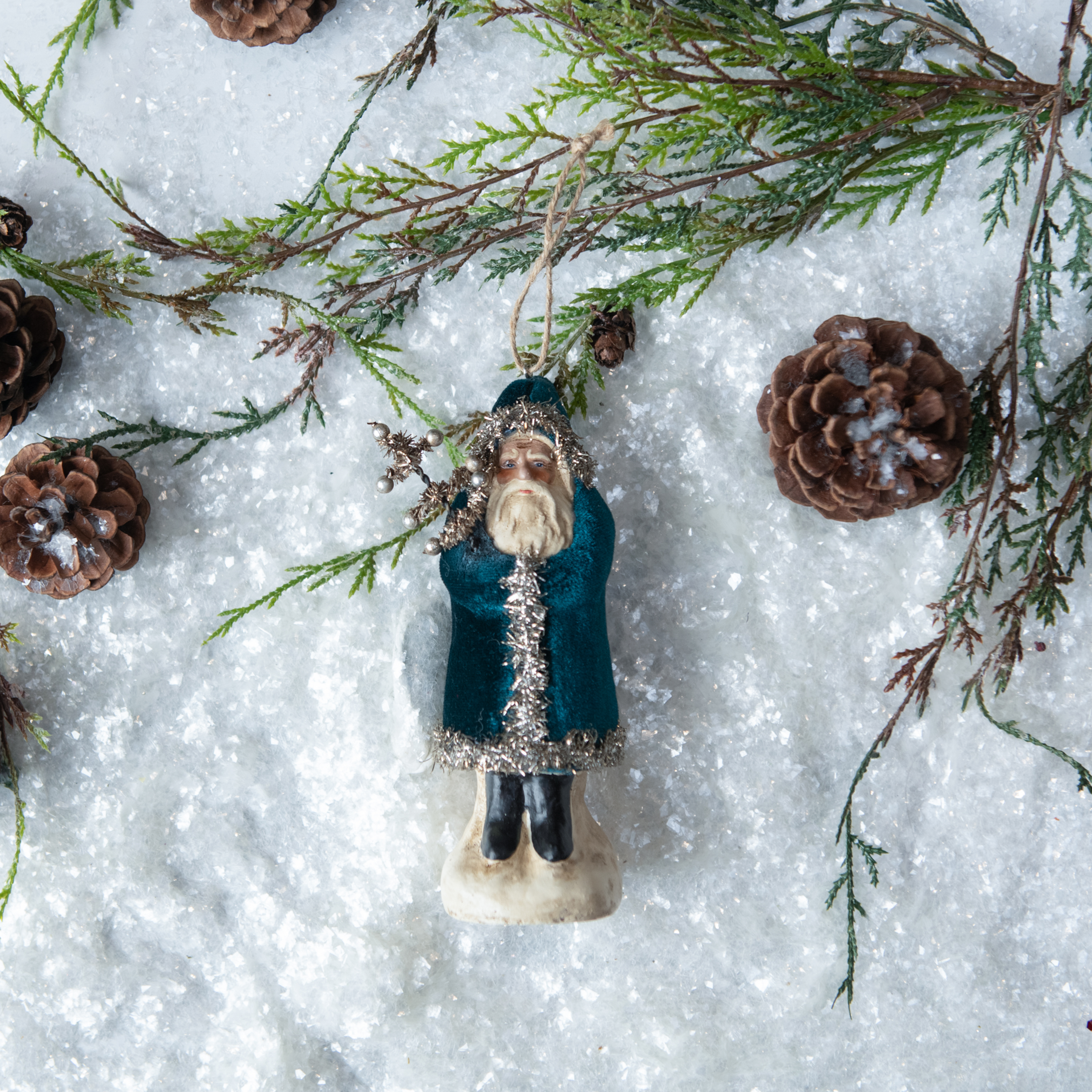 DEEP OCEAN VELVET BELSNICKLE ORNAMENT