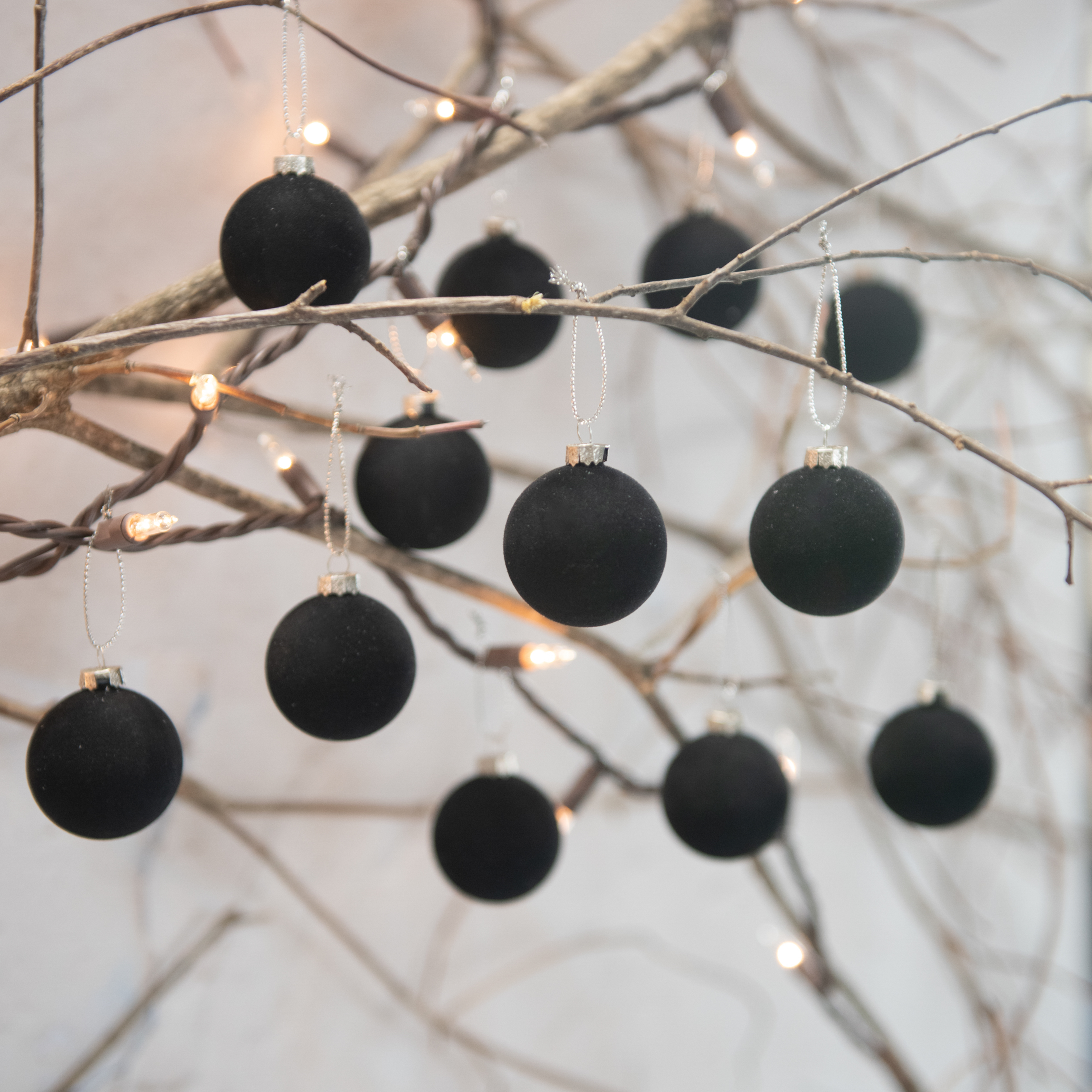 SET/ 12 - 1.75" BLACK FLOCKED BALLS
