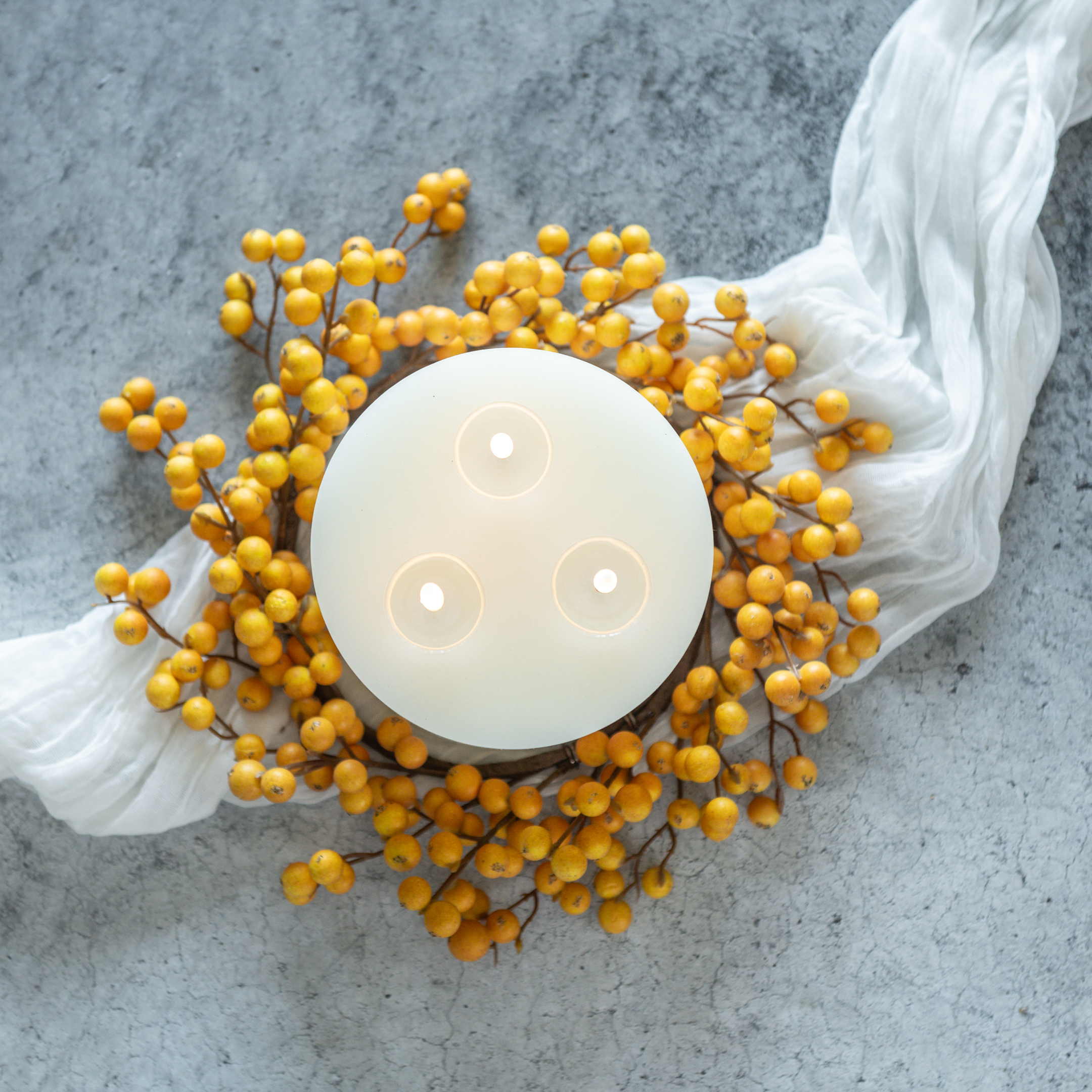 12" DARK YELLOW BERRY CANDLE RING