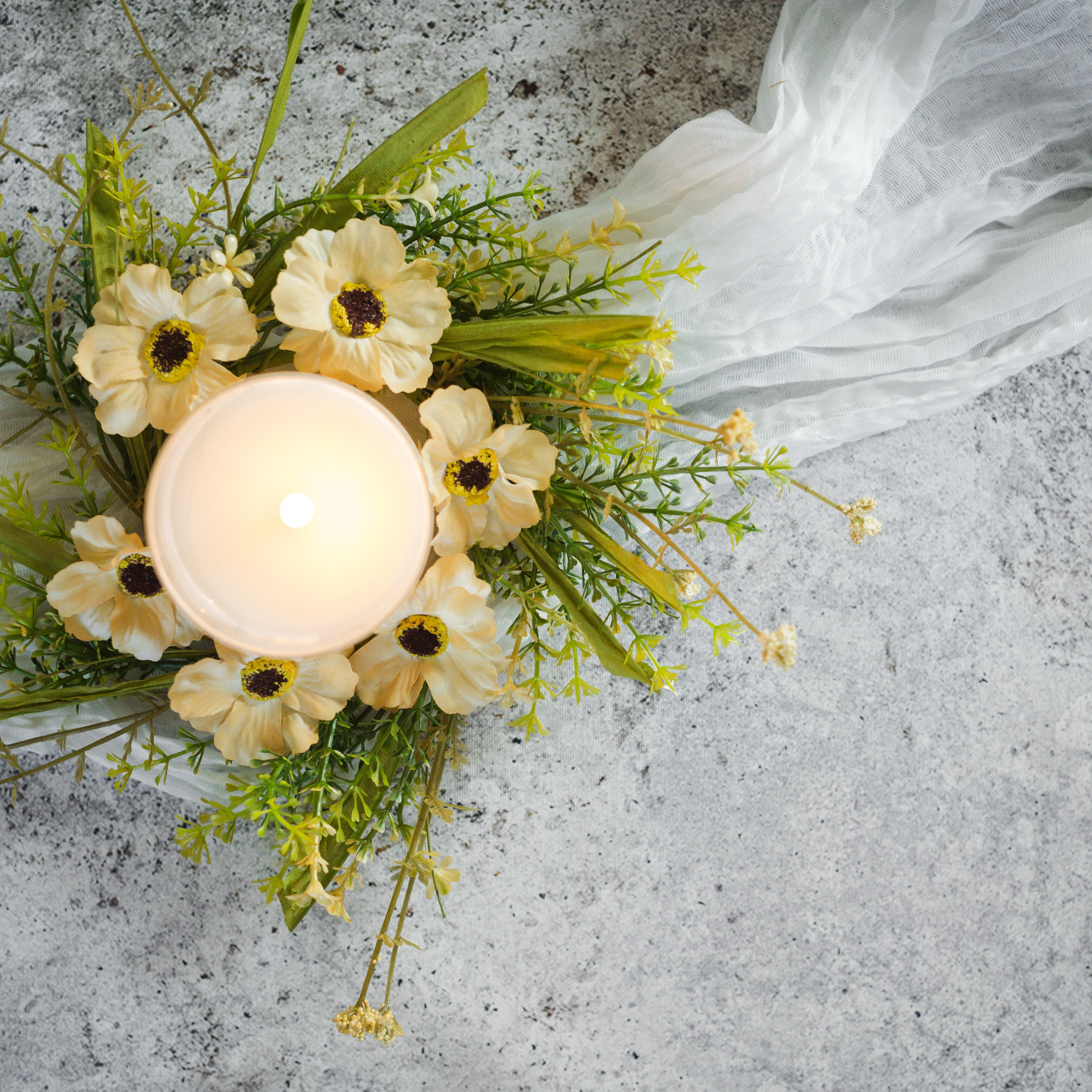 12" ORANGE WILDFLOWER CANDLE RING