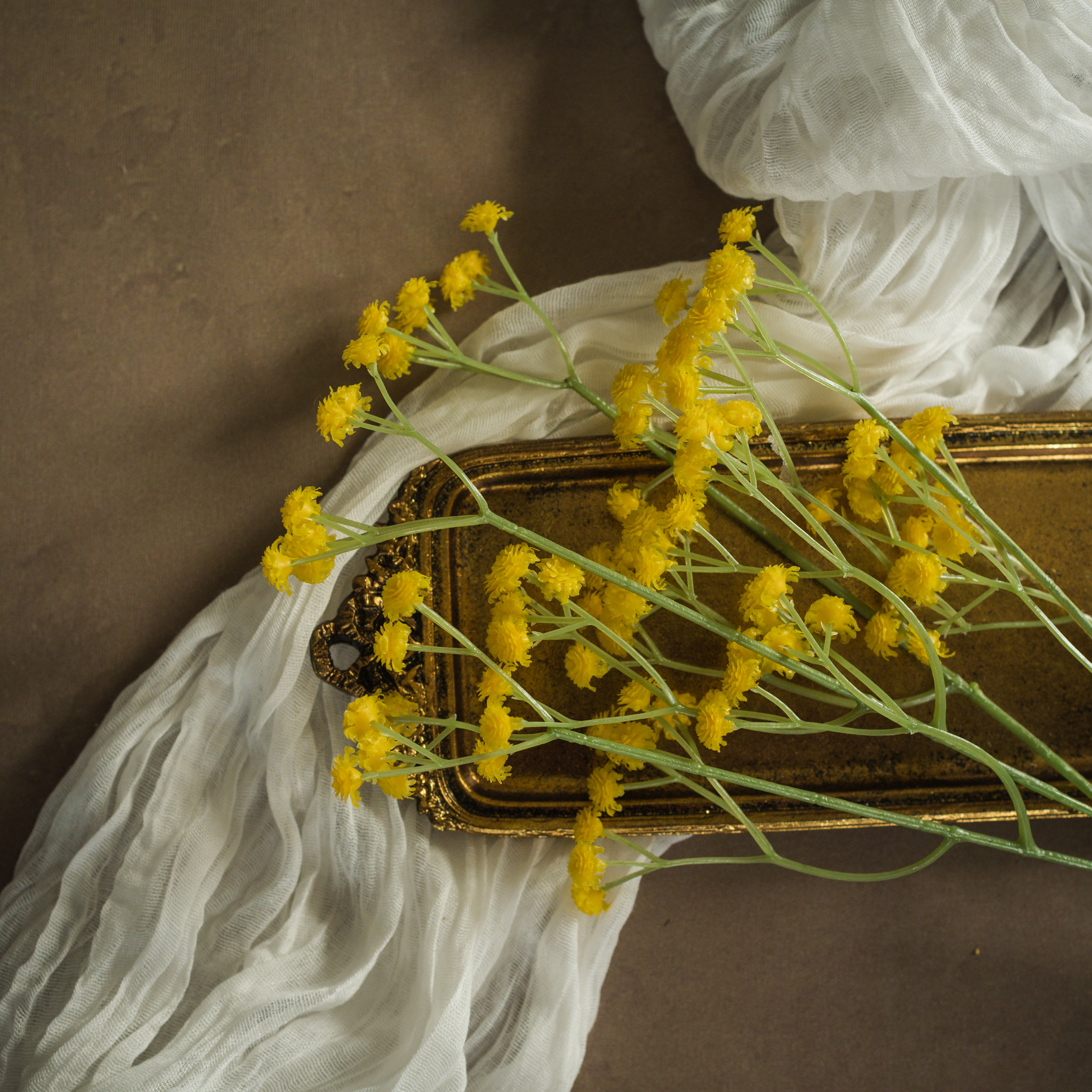 24" YELLOW BABY'S BREATH SPRAY