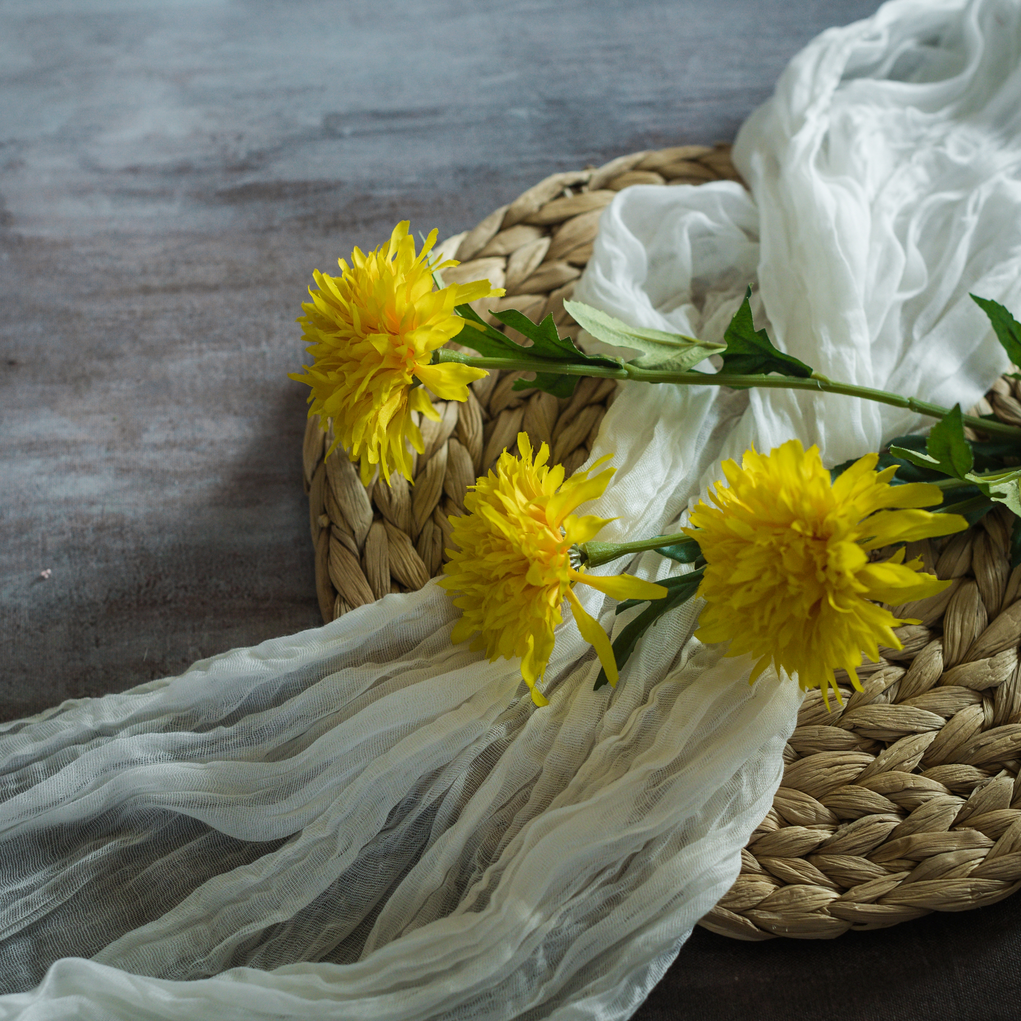 29" YELLOW GERBERA SPRAY
