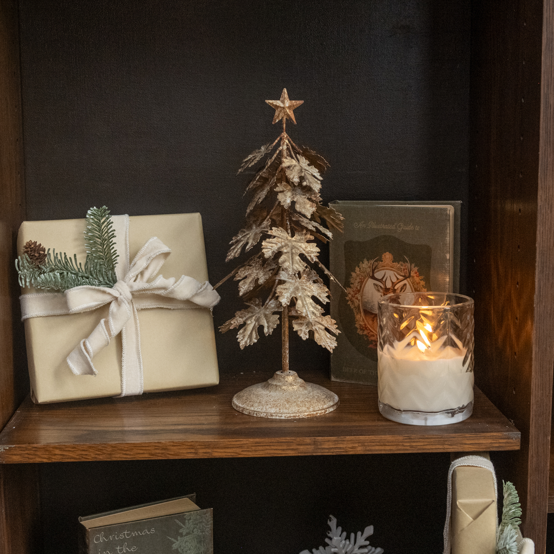 AGED GOLD METAL LEAF TREE
