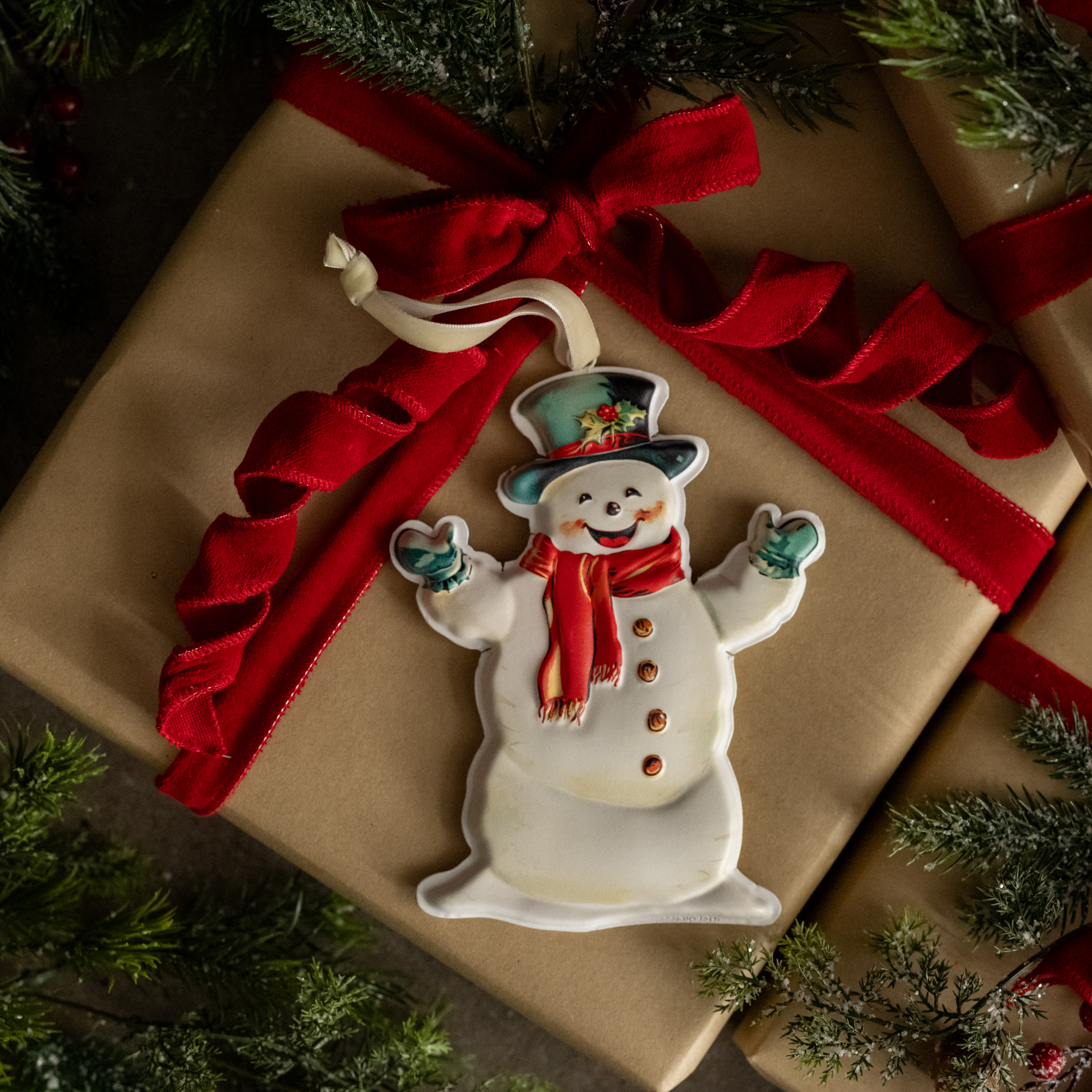 JOLLY SNOWMAN ORNAMENT
