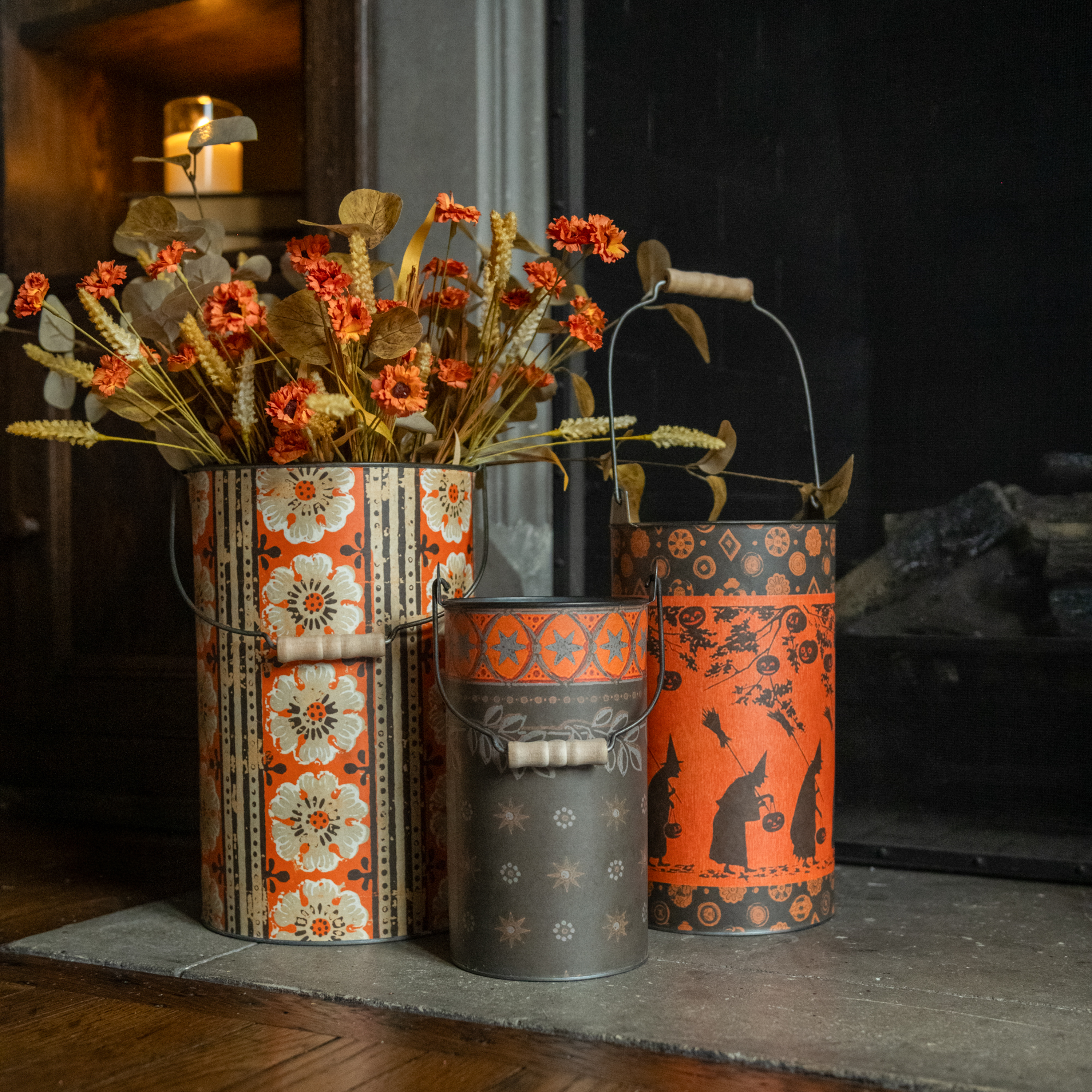 SET/ 3 SPELLBOUNDING METAL BUCKETS
