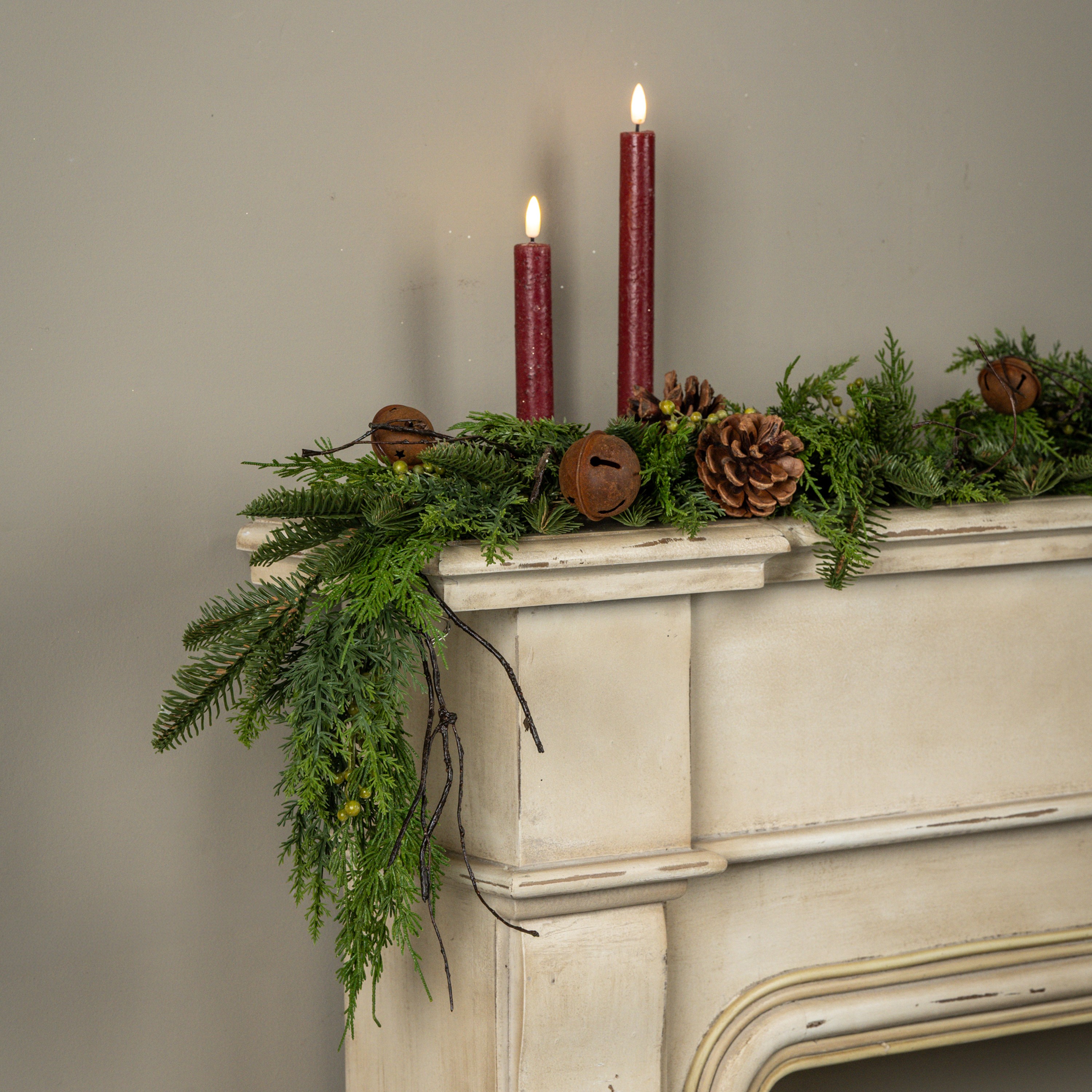 5' SOFT TOUCH PINE & CEDAR W/ AGED BELLS GARLAND